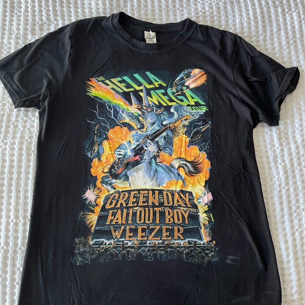 Hella Mega Tour Official T-Shirt (M)